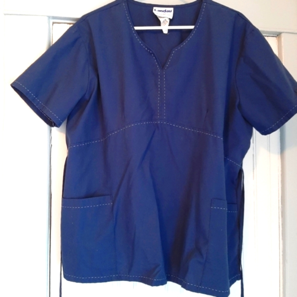 Landau women's 2xl navy blue scrub top.